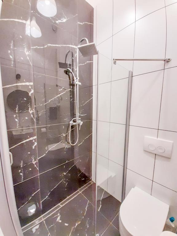 Lion Apartments Cracovia Exterior foto